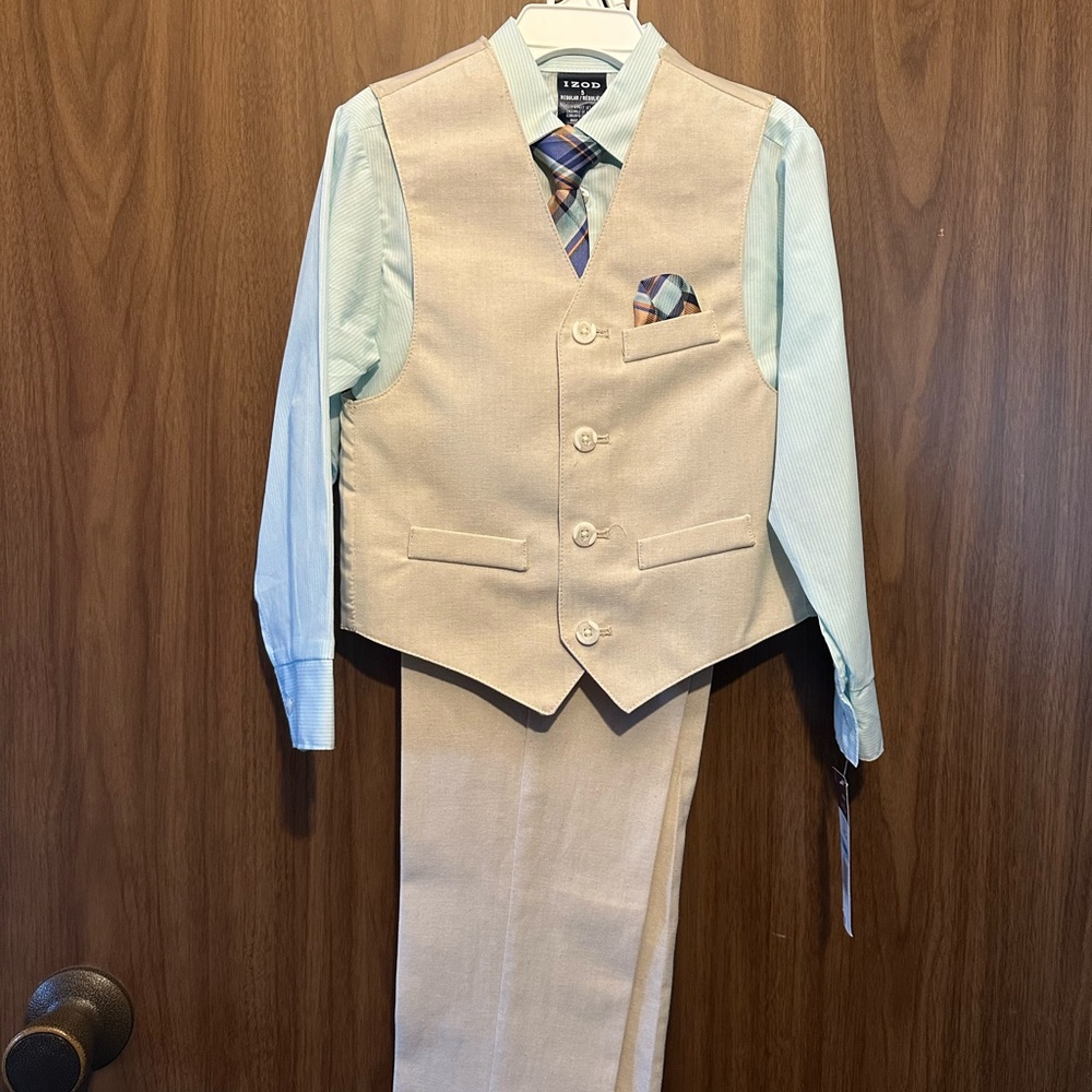 Izod 5T Suit